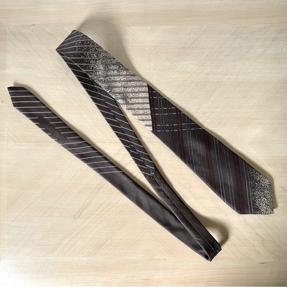 Oscar de la Renta vintage silk tie